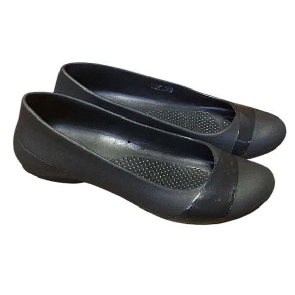 Crocs Womens Gianna Alice Ballet Flats 8 Black Shiny Cap Toe Slip On Comfort - Picture 1 of 13